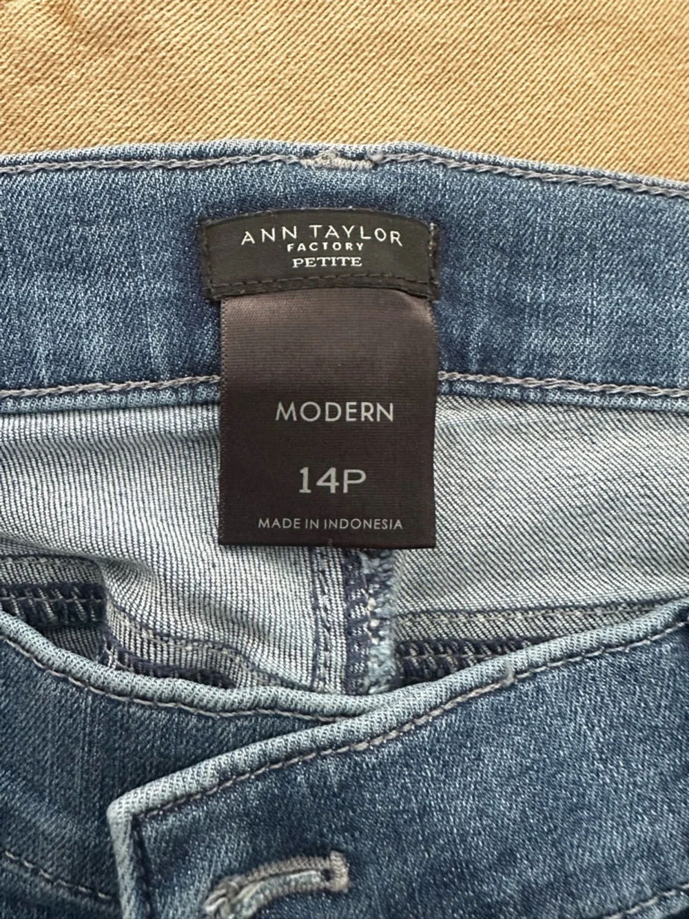 Ann Taylor Dark Blue Stretch Skinny Jeans - Picture 2 of 4